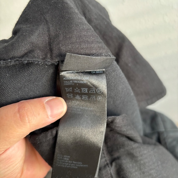 AllSaints Men's Black Tallis Crop Pleated Trousers - Size 32 - Picture 4 of 8